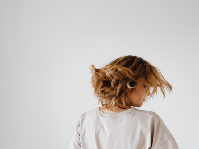 セルフカット後で美容院が恥ずかしい…不安を減らす対処法と伝え方