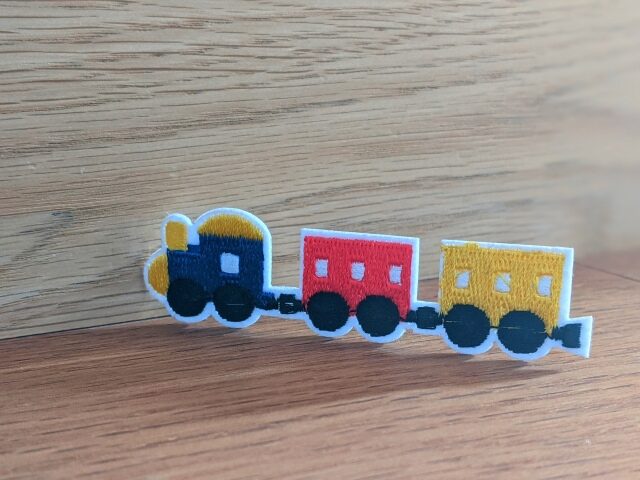 ヘアアイロンでワッペンを付ける方法！初心者でも失敗しにくい貼り方ガイド