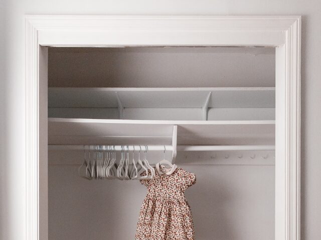 空間をムダなく使う！天袋を活かした収納アイデア集｜見せる工夫も紹介